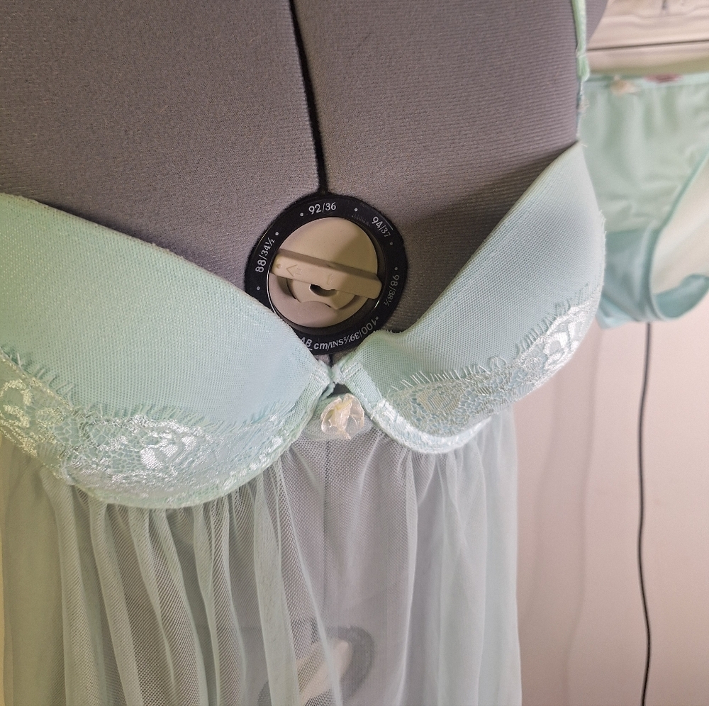 NWT Jezebel Mint Green Lace Chemise Set Size Large - Picture 2 of 7